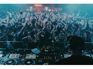 Top Gear Every Venue Owner and Mobile DJ Needs in 2025 Top Gear Every Venue Owner and Mobile DJ Needs in 2025