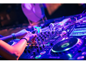How to Prep for a DJ Set: A Pro’s Guide to Crushing Every Gig How to Prep for a DJ Set: A Pro’s Guide to Crushing Every Gig