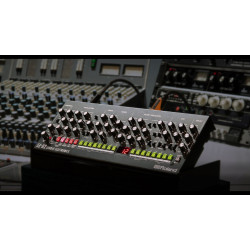 Roland Boutique SE-02  Analog Synthesizer by Studio Electronics Roland Boutique SE-02  Analog Synthesizer by Studio Electronics