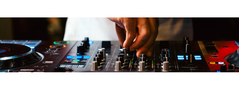 DJ Red Flags: Traits That Make or Break a Good Gig